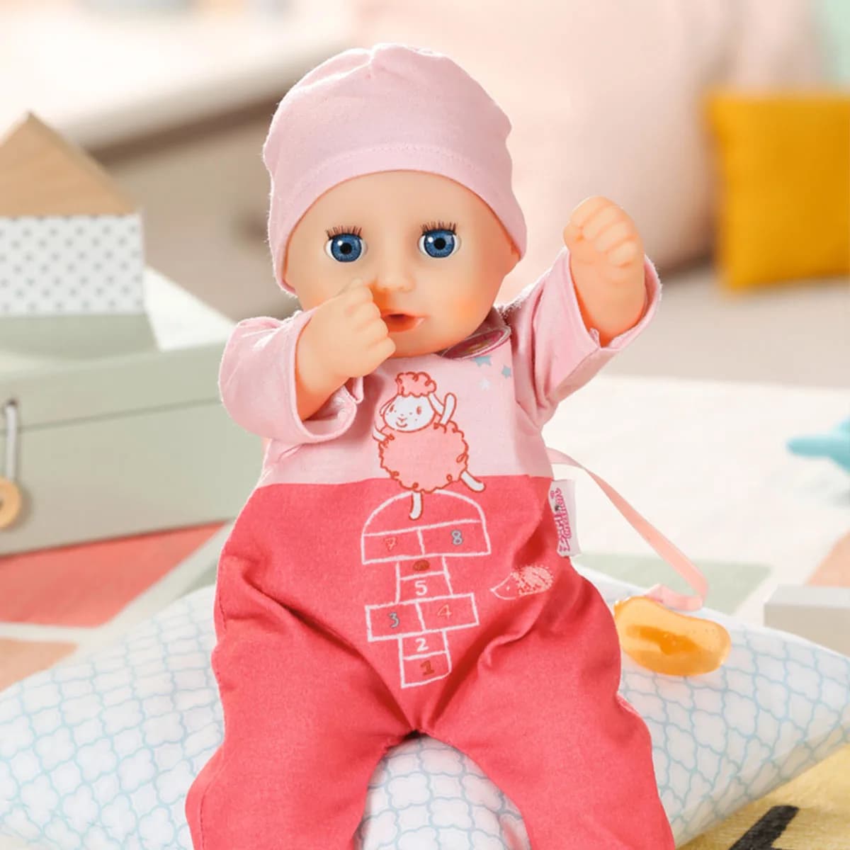 Пупс ZAPF Baby Annabell Озорная малышка 30см 706398 фото 2 Пупс ZAPF Baby Annabell Озорная малышка 30см 706398 фото 2