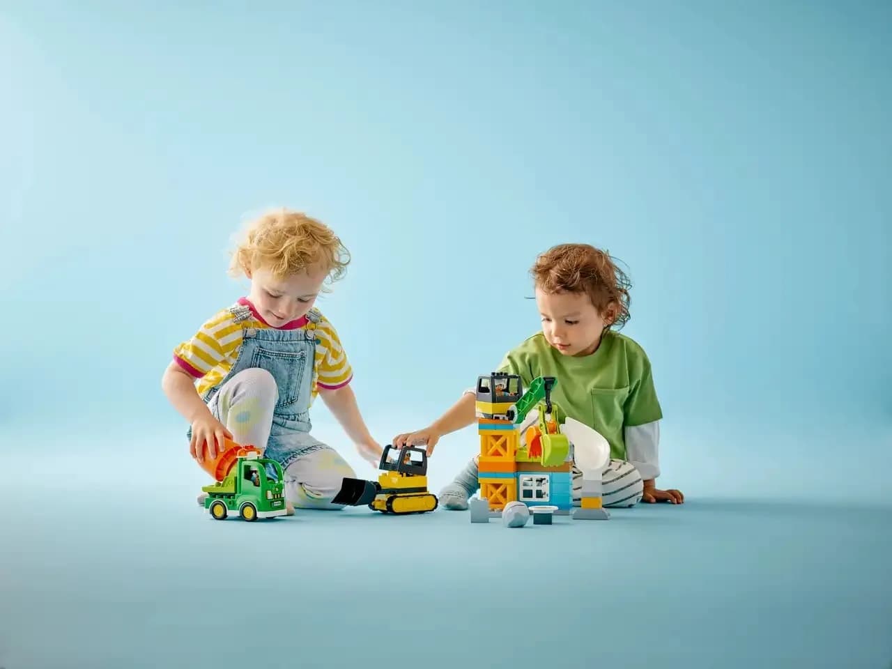 Конструктор Lego Duplo Будівельний майданчик 61дет 10990 фото 3 Конструктор Lego Duplo Будівельний майданчик 61дет 10990 фото 3
