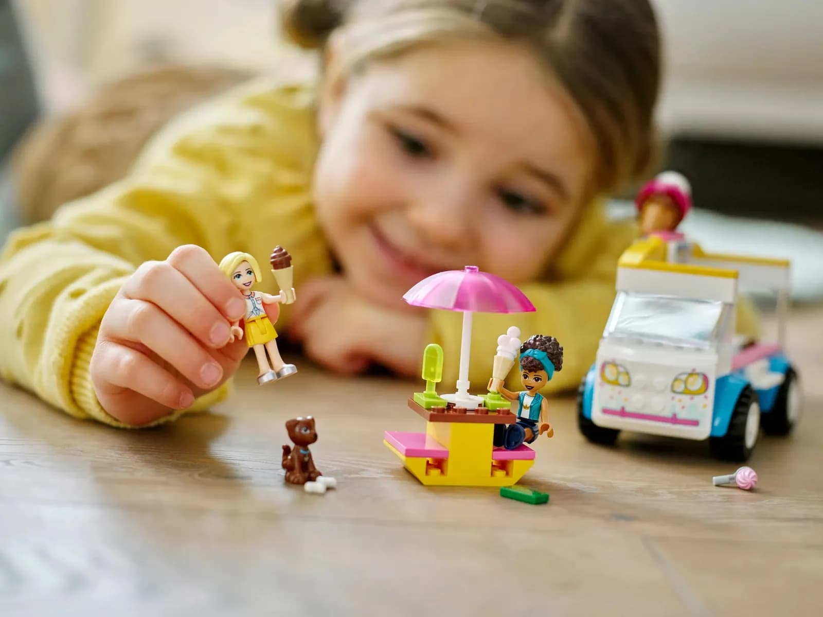 Конструктор Lego Friends Фургон с мороженым 84дет 41715 фото 7 Конструктор Lego Friends Фургон с мороженым 84дет 41715 фото 7