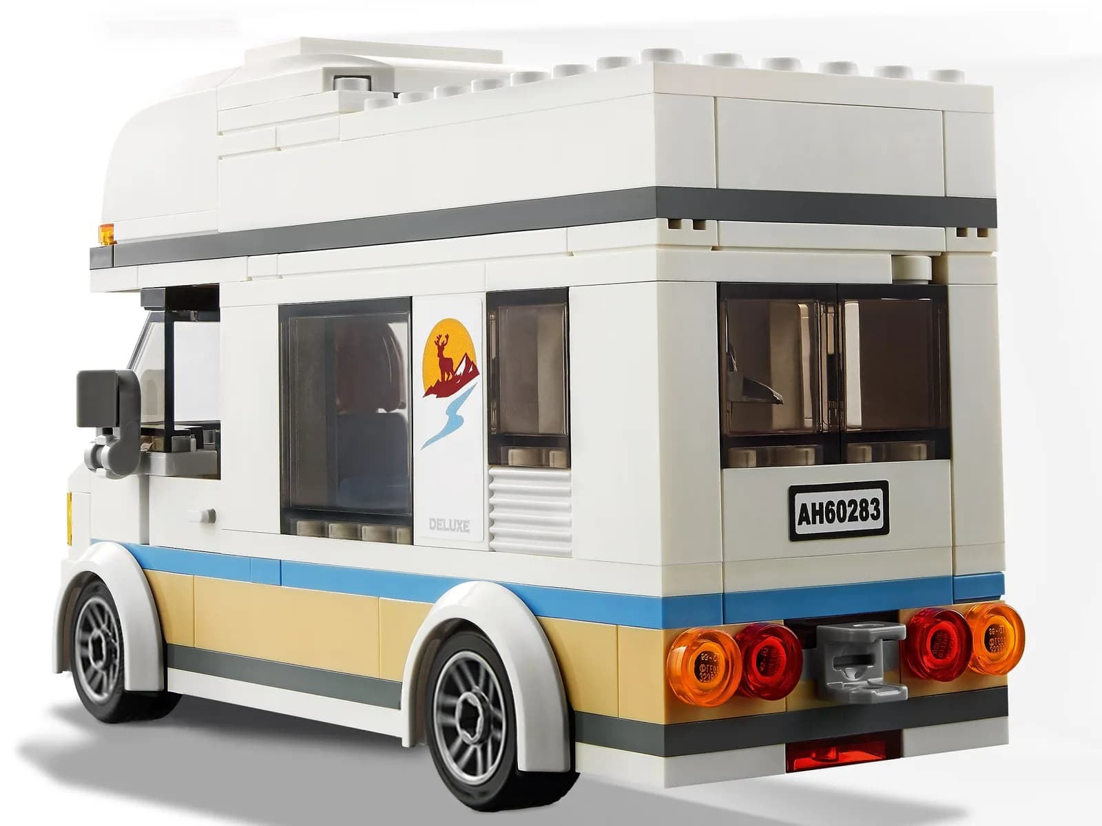 Конструктор Lego City Канікули в будинку на колесах 190дет 60283 фото 4 Конструктор Lego City Канікули в будинку на колесах 190дет 60283 фото 4