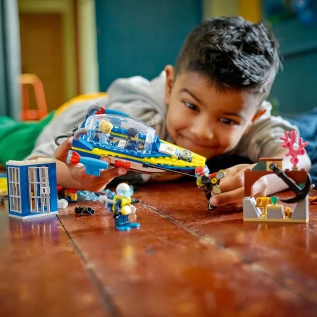 Конструктор Lego City Детективні місії водної поліції 278дет 60355 фото 3 Конструктор Lego City Детективні місії водної поліції 278дет 60355 фото 3