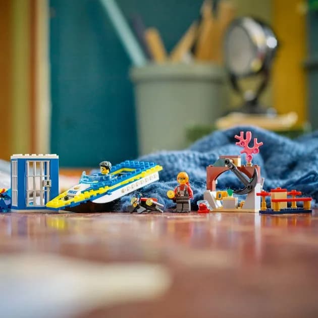 Конструктор Lego City Детективні місії водної поліції 278дет 60355 фото 5 Конструктор Lego City Детективні місії водної поліції 278дет 60355 фото 5