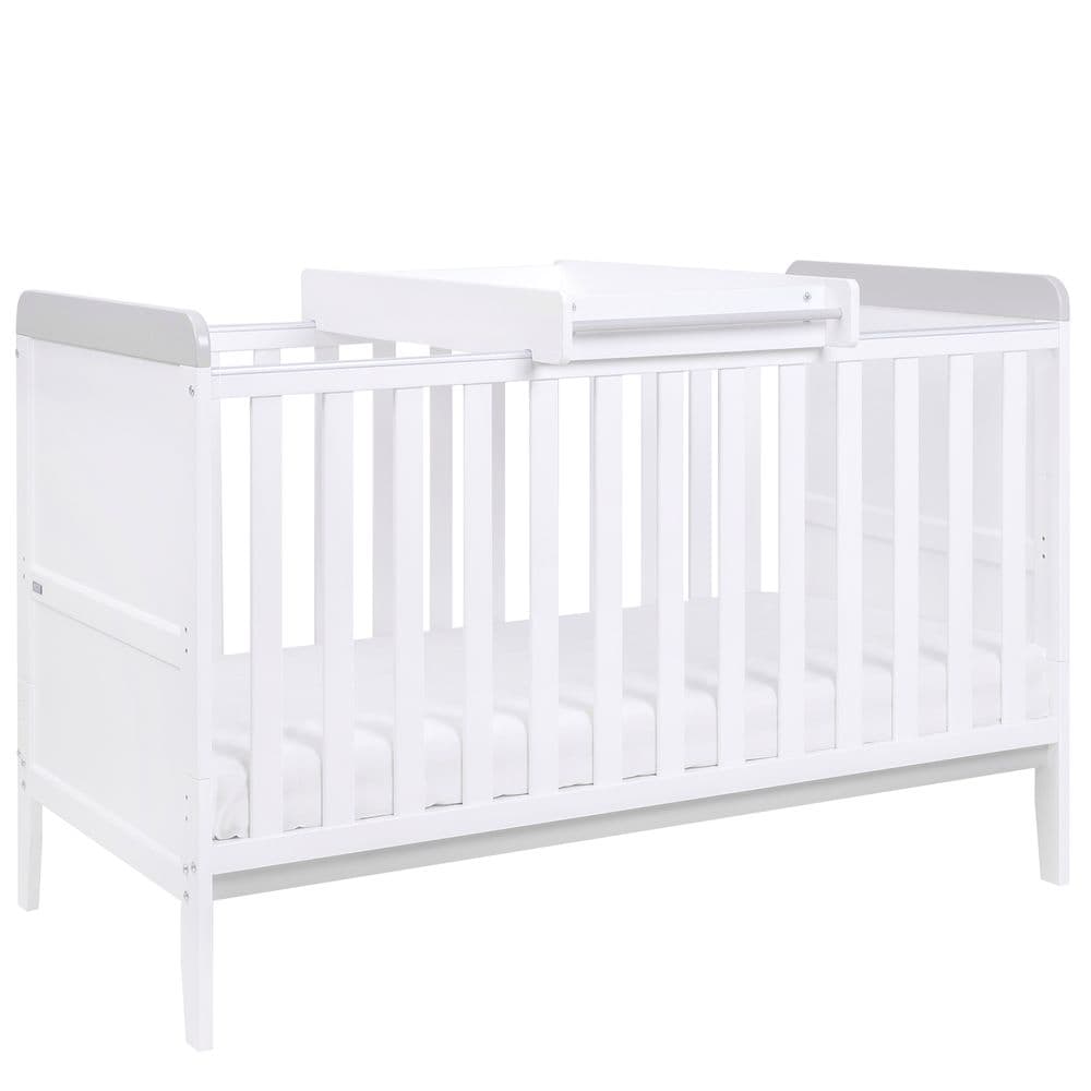 Кровать Tutti Bambini Rio с пеленатором и матрасом Deluxe Eco Fibre 70х140 см 211030/1172.01 Кровать Tutti Bambini Rio с пеленатором и матрасом Deluxe Eco Fibre 70х140 см 211030/1172.01