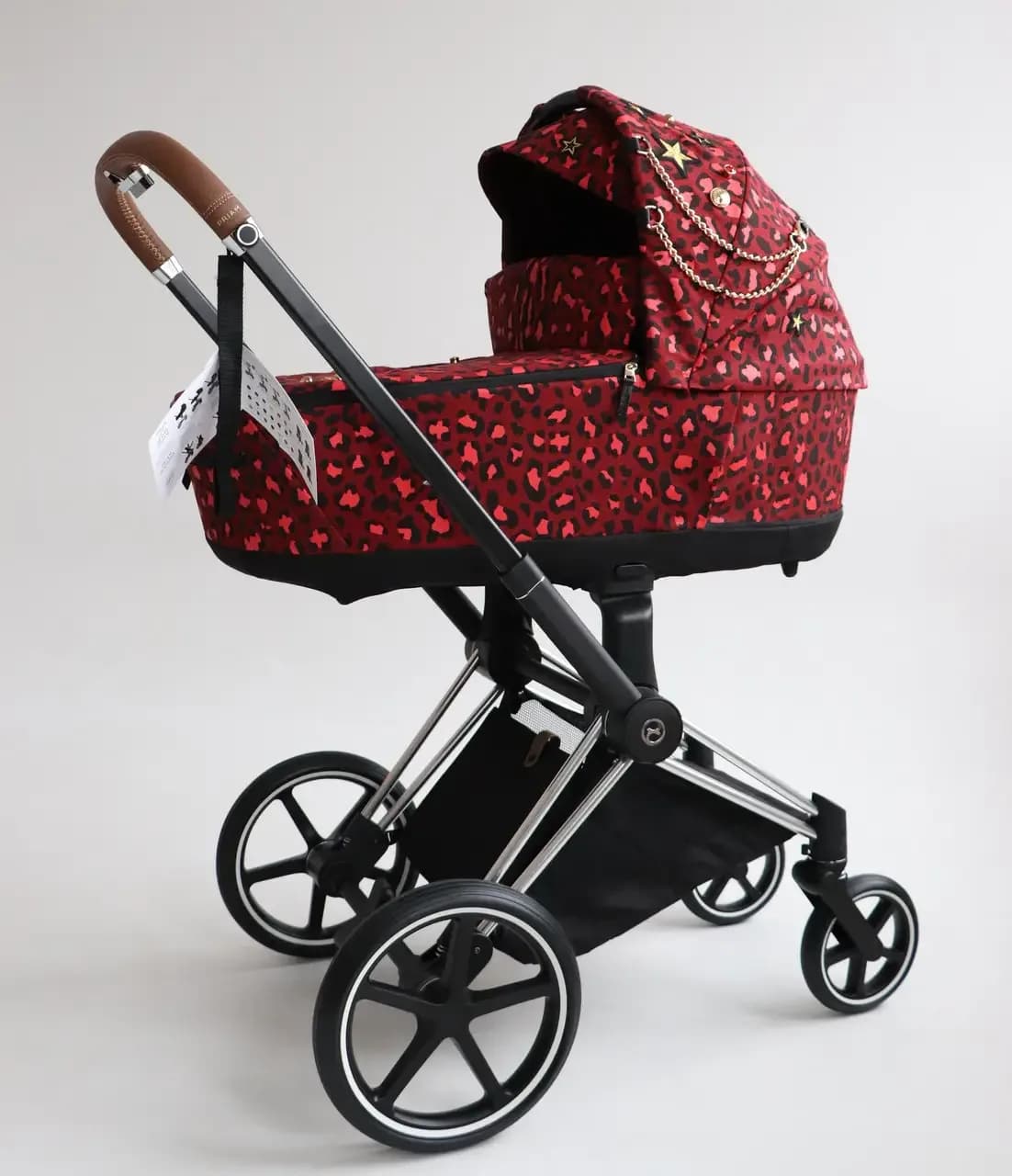 Коляска универсальная 2в1 Cybex Priam 4.0 by Alec Voelkel Rockstar/Chrome Brown 522000883/3 фото 2 Коляска универсальная 2в1 Cybex Priam 4.0 by Alec Voelkel Rockstar/Chrome Brown 522000883/3 фото 2