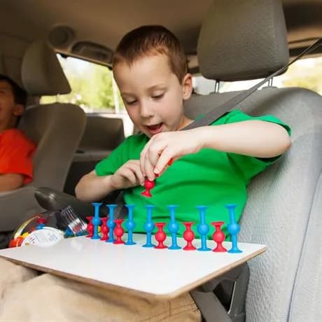 Конструктор из присосок Fat Brain Toys Mini Squigz 75дет F107ML фото 7 Конструктор из присосок Fat Brain Toys Mini Squigz 75дет F107ML фото 7