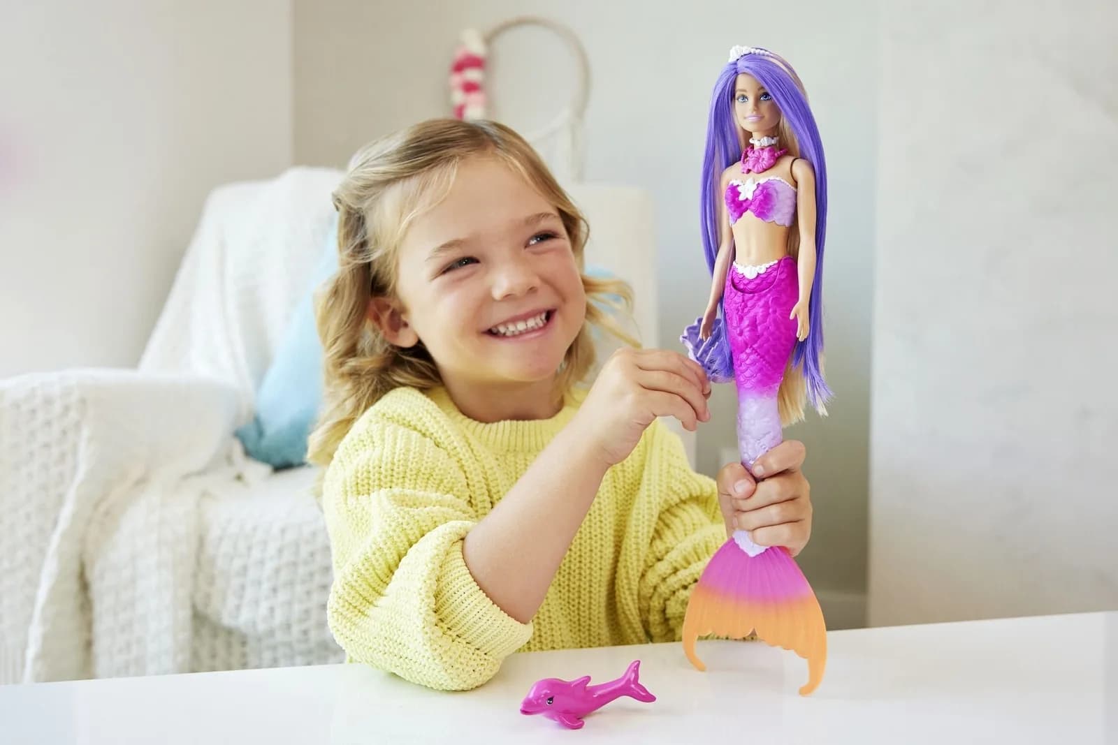 Лялька Barbie Русалочка Кольорова магія HRP97 фото 10 Лялька Barbie Русалочка Кольорова магія HRP97 фото 10