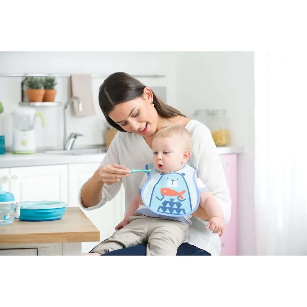 Слюнявчики Chicco Weaning Bib 3шт фото 3 Слюнявчики Chicco Weaning Bib 3шт фото 3