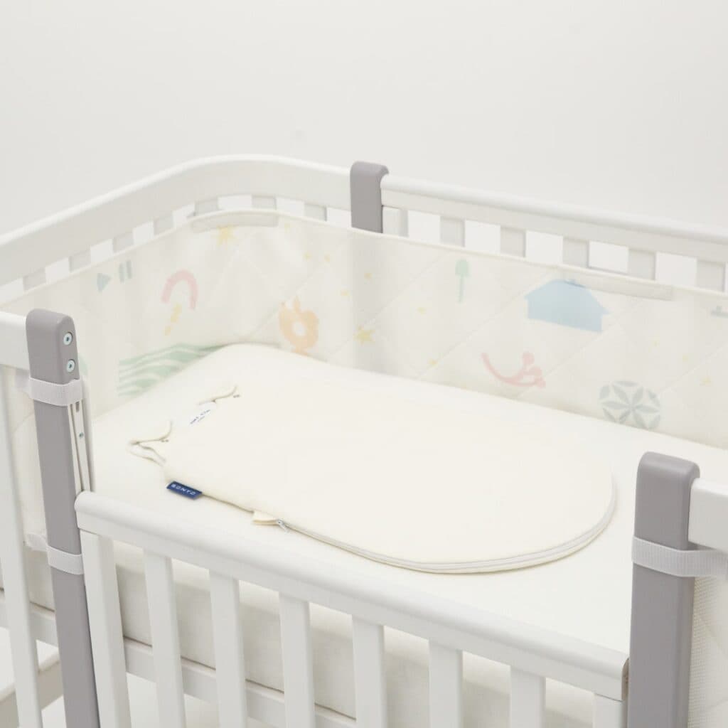Постельный комплект Sonto Sleepset Зима 120*60 см с закругленными углами Ванильное молоко 0534 Постельный комплект Sonto Sleepset Зима 120*60 см с закругленными углами Ванильное молоко 0534