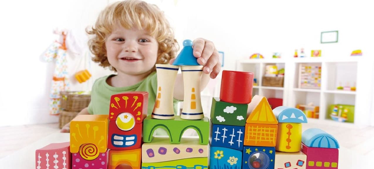 Дерев'яні іграшки нового покоління:  Hape та Viga Toys. Екологічно, безпечно, захопливо!