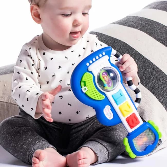 Іграшка музична Baby Einstein Гітара 90680 фото 3 Іграшка музична Baby Einstein Гітара 90680 фото 3