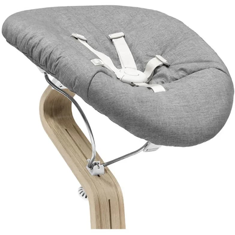 Крісло-шезлонг Stokke Nomi Newborn 625901 White/Grey Pink фото 2 Крісло-шезлонг Stokke Nomi Newborn 625901 White/Grey Pink фото 2