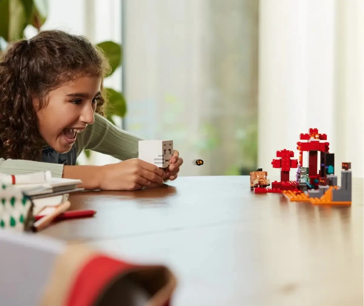 Конструктор Lego Minecraft Засідка біля порталу в Нижній світ 352дет 21255 фото 10 Конструктор Lego Minecraft Засідка біля порталу в Нижній світ 352дет 21255 фото 10