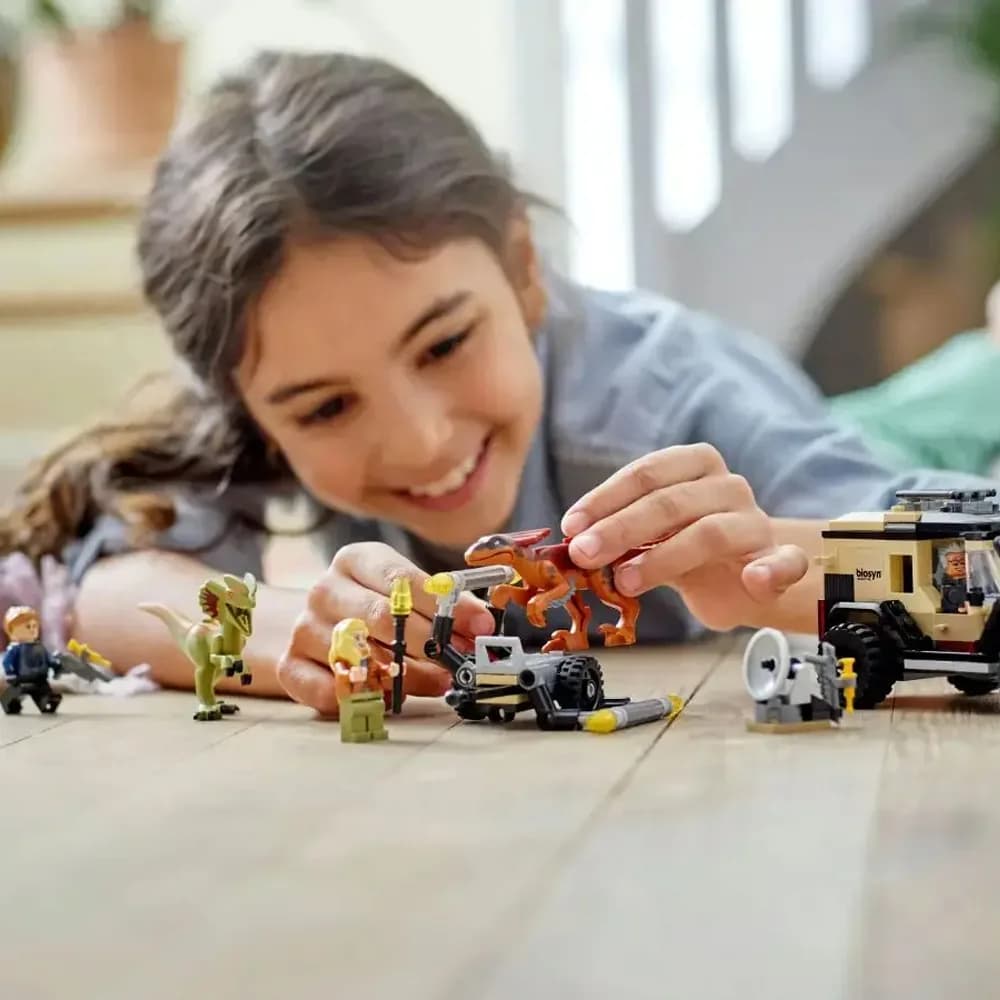 Конструктор Lego Jurassic World Перевезення пірораптора та дилофозавра 254дет 76951 фото 9 Конструктор Lego Jurassic World Перевезення пірораптора та дилофозавра 254дет 76951 фото 9