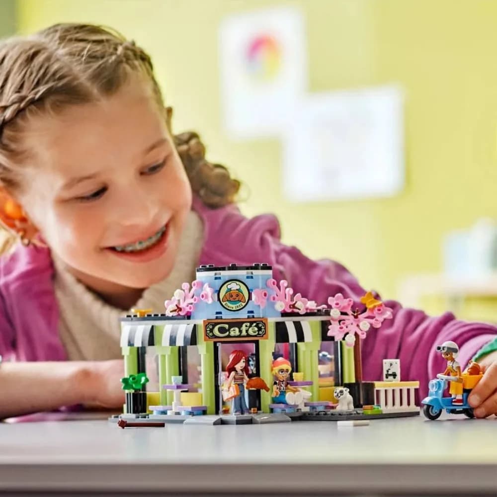 Конструктор LEGO Friends Кав'ярня Хартлейк-Сіті 426дет 42618 фото 8 Конструктор LEGO Friends Кав'ярня Хартлейк-Сіті 426дет 42618 фото 8