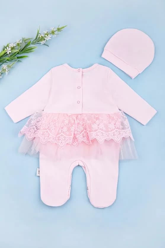 Комбинезон с шапочкой для выписки 0-9 DreamBaby 50168 -розовый фото 2 Комбинезон с шапочкой для выписки 0-9 DreamBaby 50168 -розовый фото 2