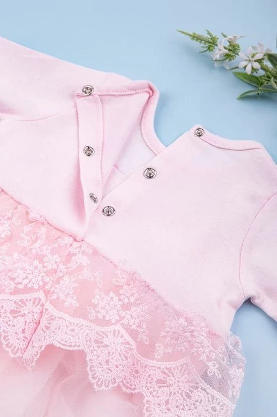 Комбинезон с шапочкой для выписки 0-9 DreamBaby 50168 -розовый фото 4 Комбинезон с шапочкой для выписки 0-9 DreamBaby 50168 -розовый фото 4