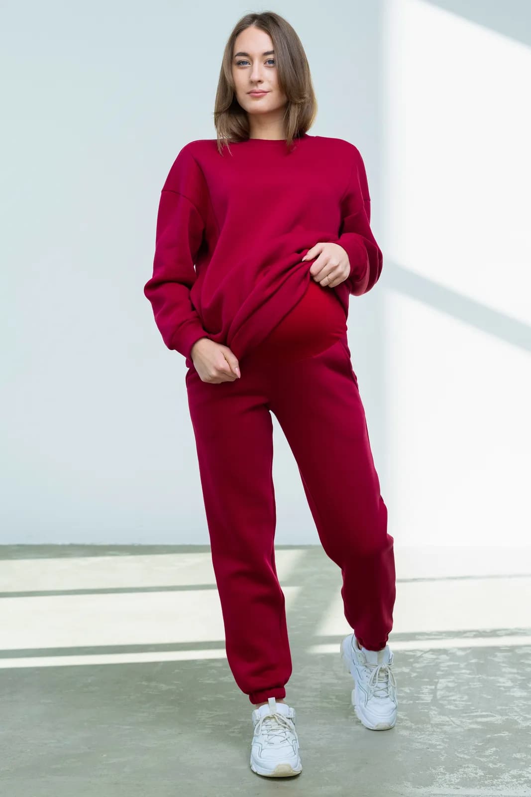 Костюм спортивный для беременных и кормления (толстовка+штаны) S-XL Юла мама VIENO ST-42.012 -красный фото 3 Костюм спортивный для беременных и кормления (толстовка+штаны) S-XL Юла мама VIENO ST-42.012 -красный фото 3
