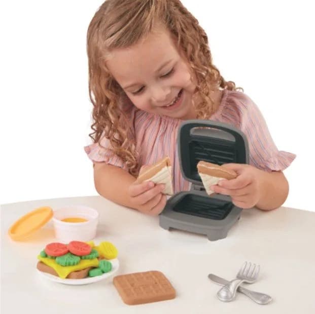 Набор для лепки Play-Doh Сырный сендвич E7623 фото 4 Набор для лепки Play-Doh Сырный сендвич E7623 фото 4