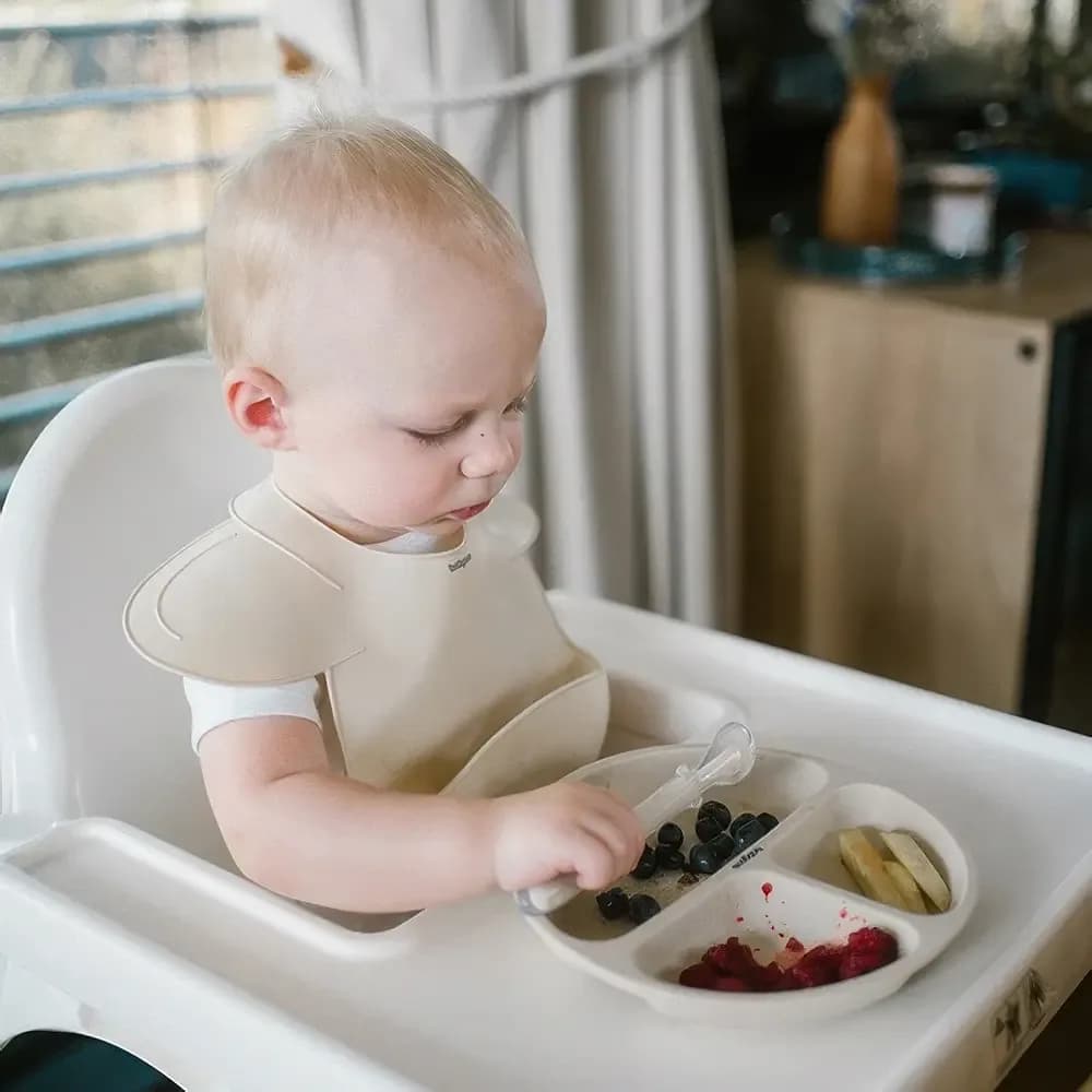 Тарелка на три секции на присоске BabyOno 1482/04 фото 4 Тарелка на три секции на присоске BabyOno 1482/04 фото 4