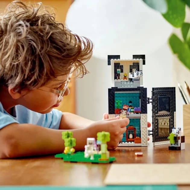 Конструктор Lego Minecraft Помешкання панди 553дет 21245 фото 9 Конструктор Lego Minecraft Помешкання панди 553дет 21245 фото 9