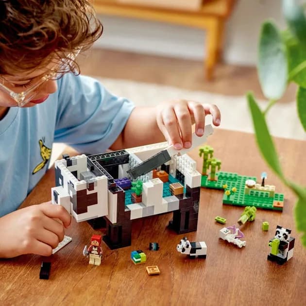 Конструктор Lego Minecraft Помешкання панди 553дет 21245 фото 10 Конструктор Lego Minecraft Помешкання панди 553дет 21245 фото 10