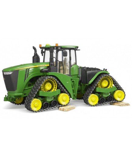 Трактор John Deere на гусеницях Bruder 04055
