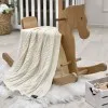 Плед в'язаний Маленька Соня Коси 825735